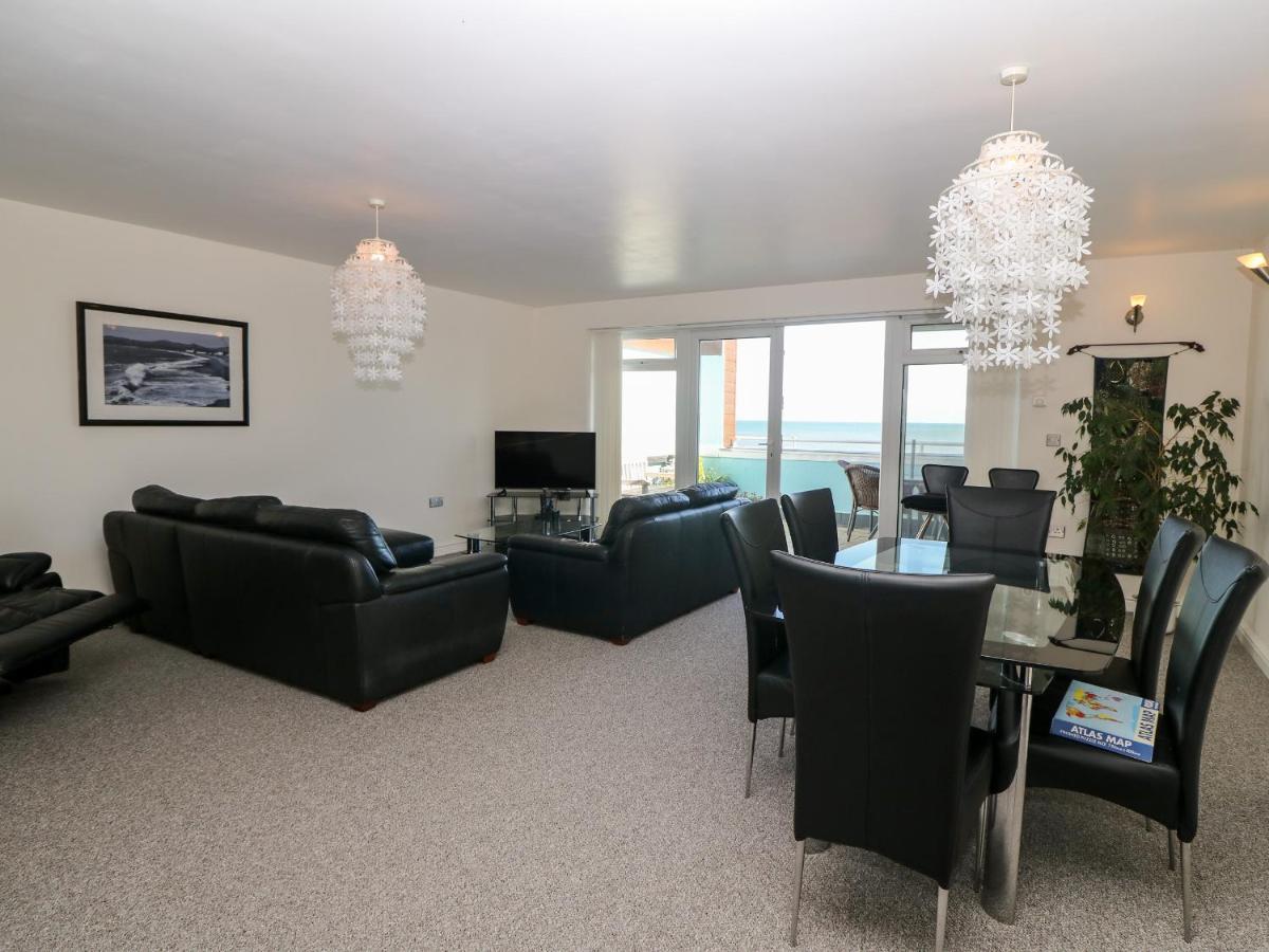 Sea View Apartment Pwllheli Exteriér fotografie
